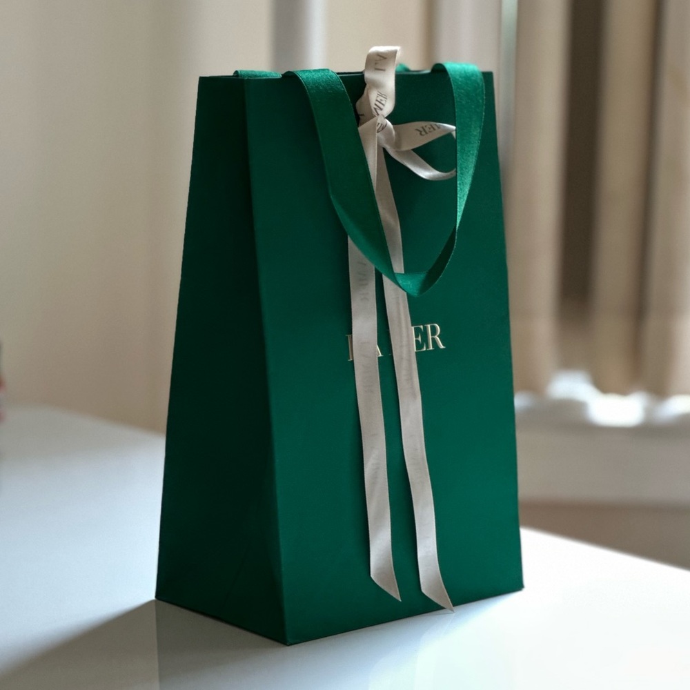 La mer Gift Bag & tissue paper set
